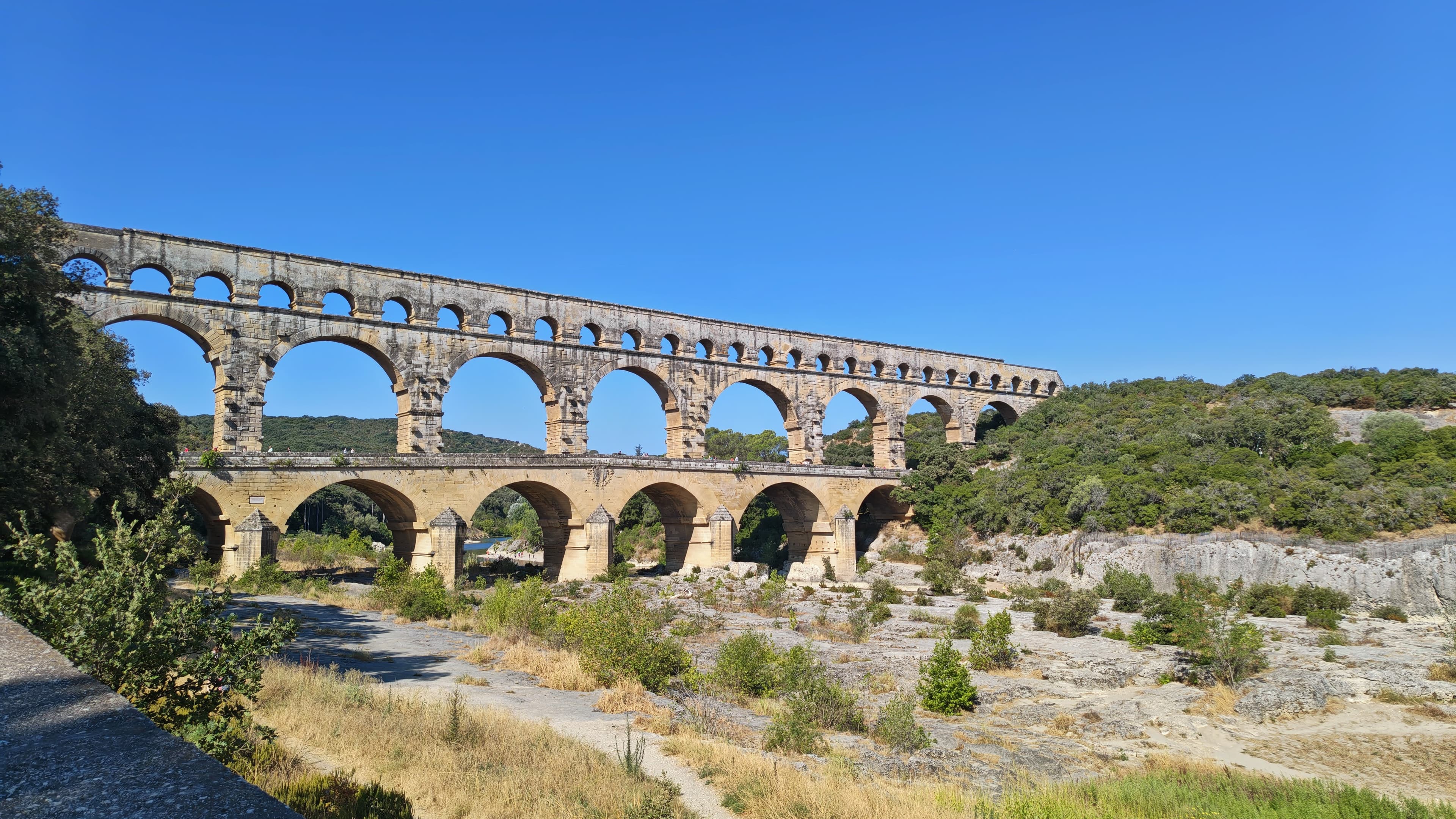 Une matinée sportive et visite du Pont du Gard